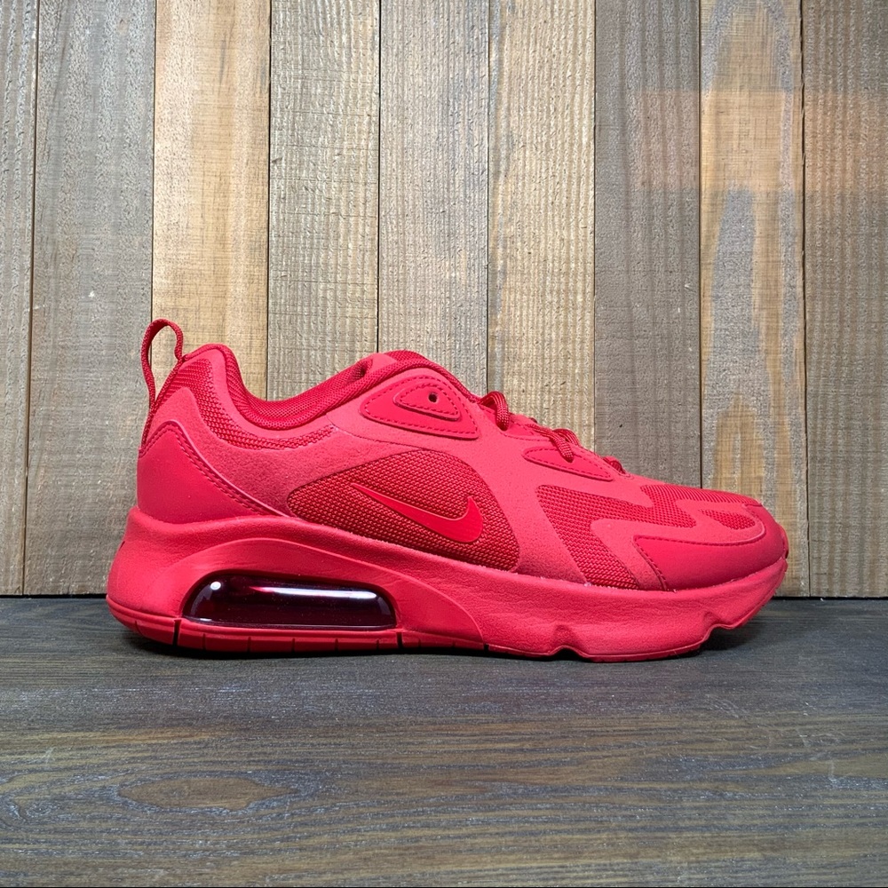 NEW Nike Air Max 200